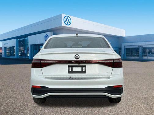 2026 Volkswagen Jetta 1.4T SE