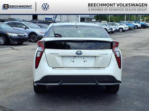 2016 Toyota Prius Three Touring