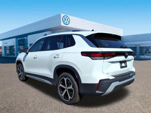 2025 Volkswagen Tiguan 2.0T SE 4MOTION