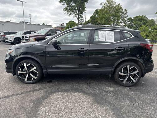2021 Nissan Rogue Sport SL