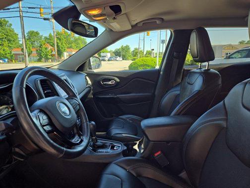 2019 Jeep Cherokee Altitude