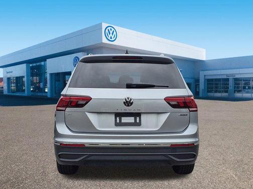 2024 Volkswagen Tiguan 2.0T SE 4MOTION