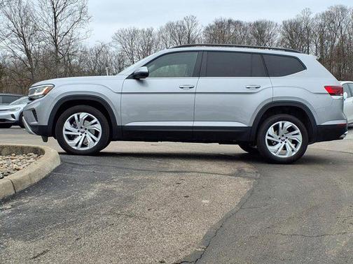 2025 Volkswagen Atlas 2.0T SEL