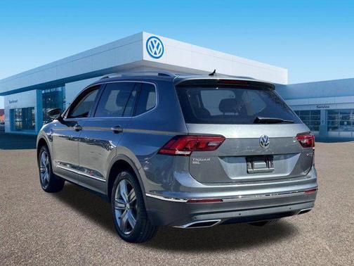 Platinum Gray Metallic 2020 Volkswagen Tiguan 2.0T SEL