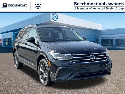 Deep Black 2022 Volkswagen Tiguan 2.0T SE 4MOTION