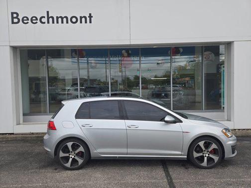 2015 Volkswagen Golf GTI 2.0T SE 4-Door