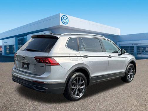2024 Volkswagen Tiguan 2.0T SE 4MOTION