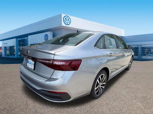Pyrite Silver Metallic 2026 Volkswagen Jetta 1.4T SE