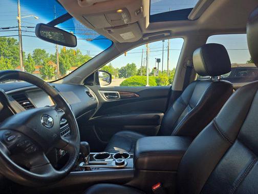 2015 Nissan Pathfinder Platinum