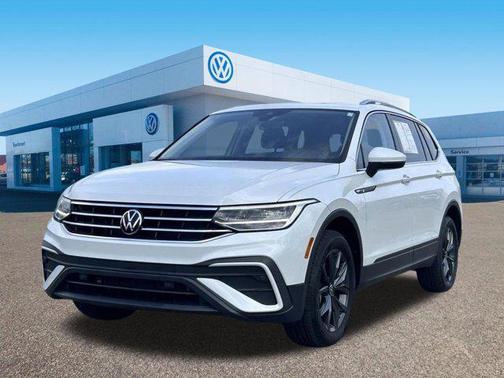 Opal White 2023 Volkswagen Tiguan 2.0T SE