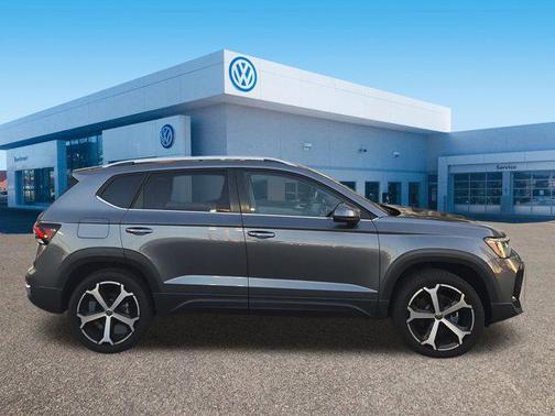 2025 Volkswagen Taos 1.5T SEL