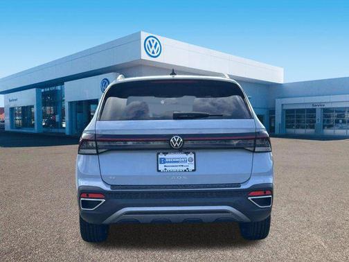 Gray 2026 Volkswagen Taos SE