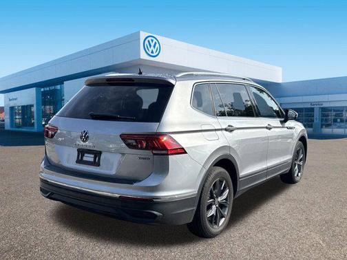 2024 Volkswagen Tiguan 2.0T SE 4MOTION