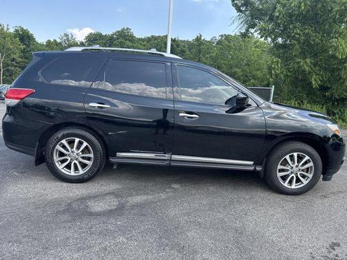 2014 Nissan Pathfinder SL