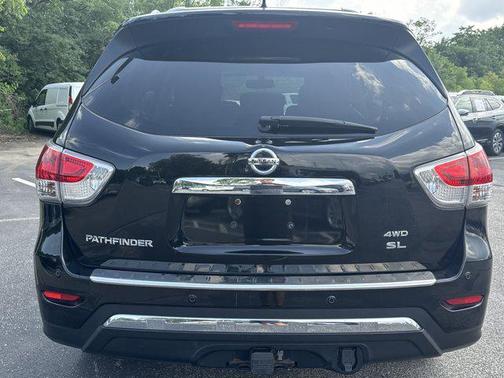 2014 Nissan Pathfinder SL