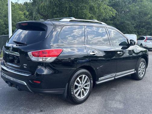 2014 Nissan Pathfinder SL