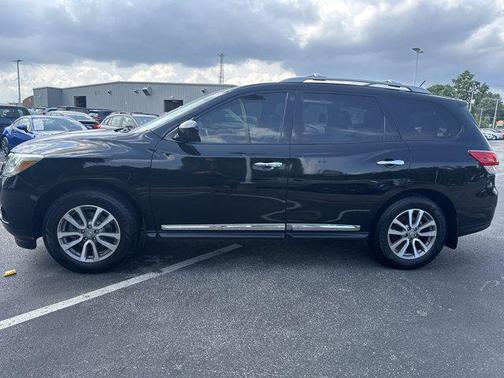 2014 Nissan Pathfinder SL