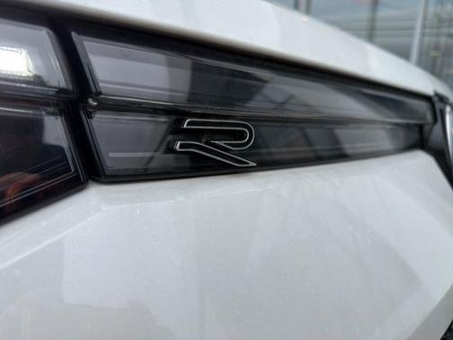 Opal White Pearl 2026 Volkswagen Tiguan 2.0T SE R-Line Black 4MOTION