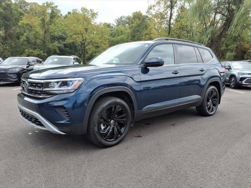 2023 Volkswagen Atlas 3.6L SE w/Technology