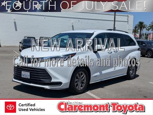 2021 Toyota Sienna LE