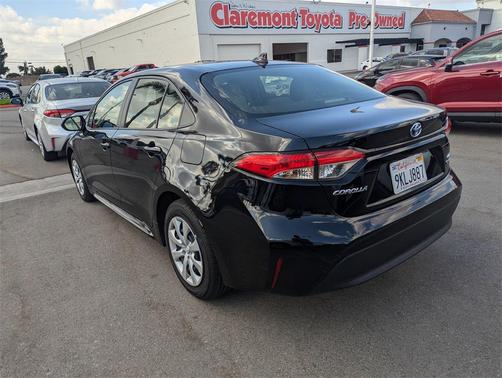 2025 Toyota Corolla Hybrid LE