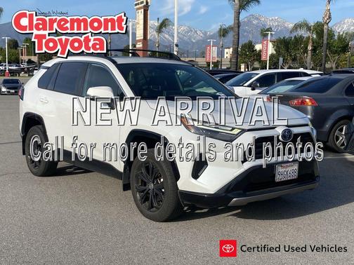 2023 Toyota RAV4 Hybrid SE