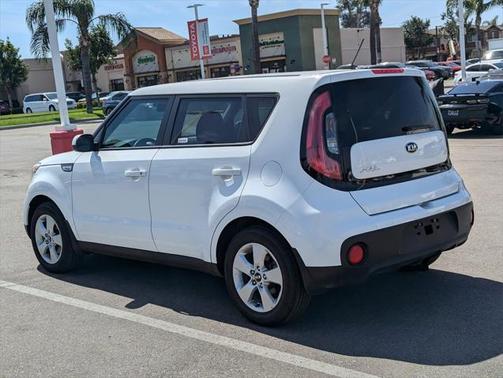 2017 Kia Soul Base