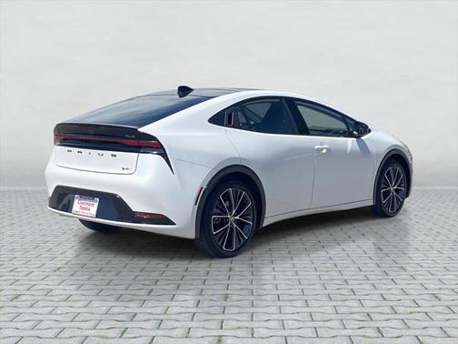 2024 Toyota Prius XLE