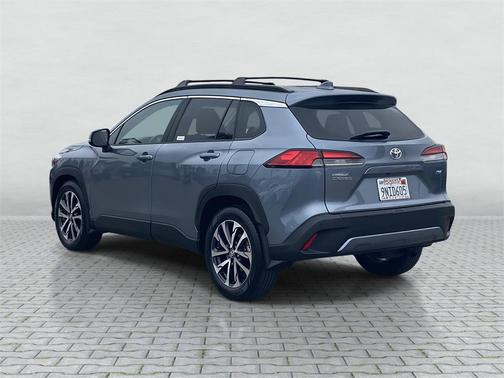 2024 Toyota Corolla Cross XLE