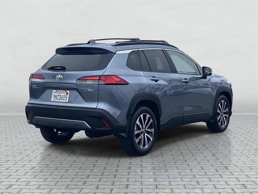 2024 Toyota Corolla Cross XLE