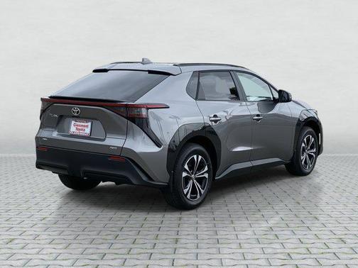 2025 Toyota bZ4X XLE