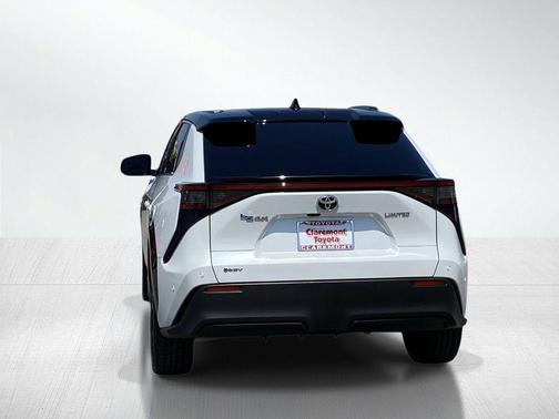 Wind Chill Pearl w/Black Roof 2024 Toyota bZ4X Limited