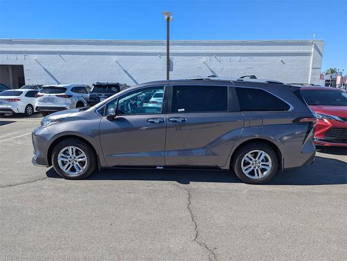 2024 Toyota Sienna Limited 7-Passenger