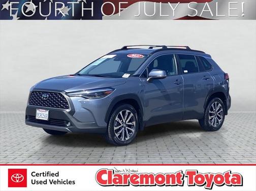 2022 Toyota Corolla Cross XLE