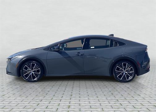 2025 Toyota Prius XLE