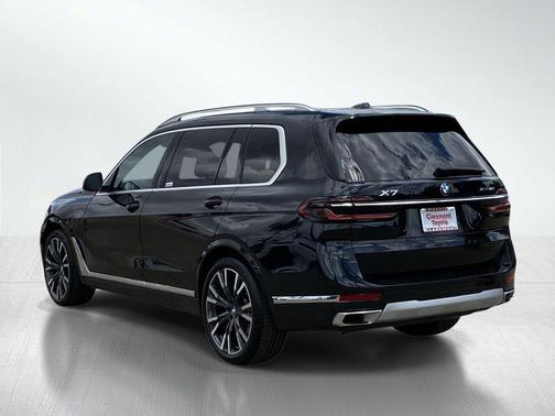 Black Sapphire Metallic 2024 BMW X7 xDrive40i