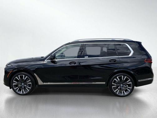 Black Sapphire Metallic 2024 BMW X7 xDrive40i