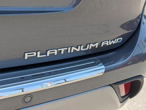 2024 Toyota Highlander Platinum