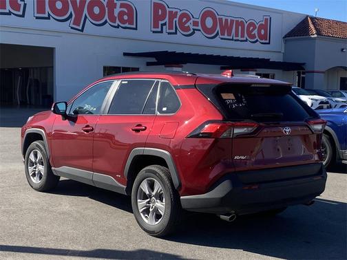 2025 Toyota RAV4 Hybrid XLE