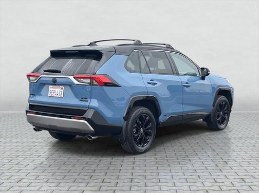 2023 Toyota RAV4 Hybrid SE