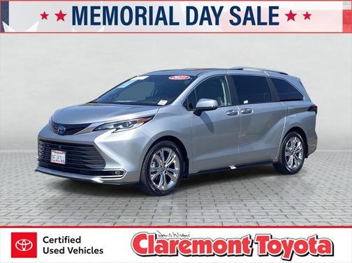 2023 Toyota Sienna Platinum 7 Passenger