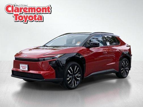 Supersonic Red w/Midnight Black Metallic Roof 2026 Toyota bZ Limited