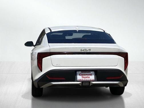 Snow White Pearl 2025 Kia K4 LXS