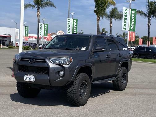 Magnetic Gray Metallic 2020 Toyota 4Runner SR5 Premium