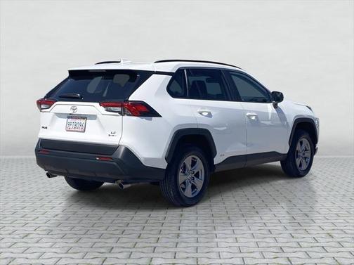2025 Toyota RAV4 Hybrid LE