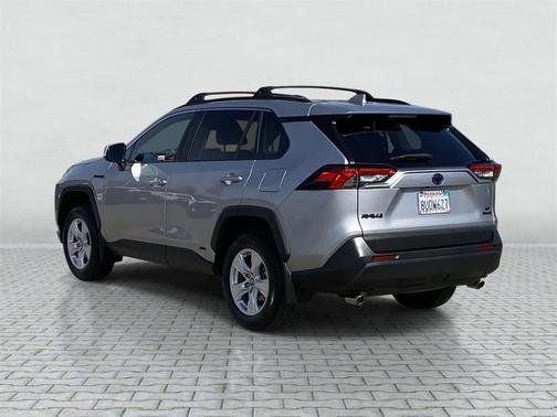 2021 Toyota RAV4 Hybrid LE