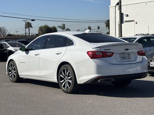 2022 Chevrolet Malibu FWD RS