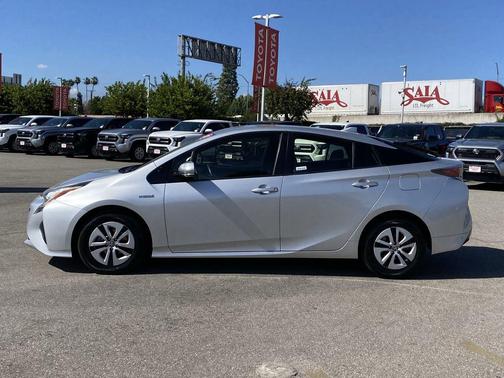 2017 Toyota Prius Three