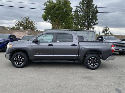 Magnetic Gray Metallic 2017 Toyota Tundra SR5