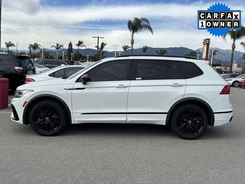2022 Volkswagen Tiguan 2.0T SE R-Line Black